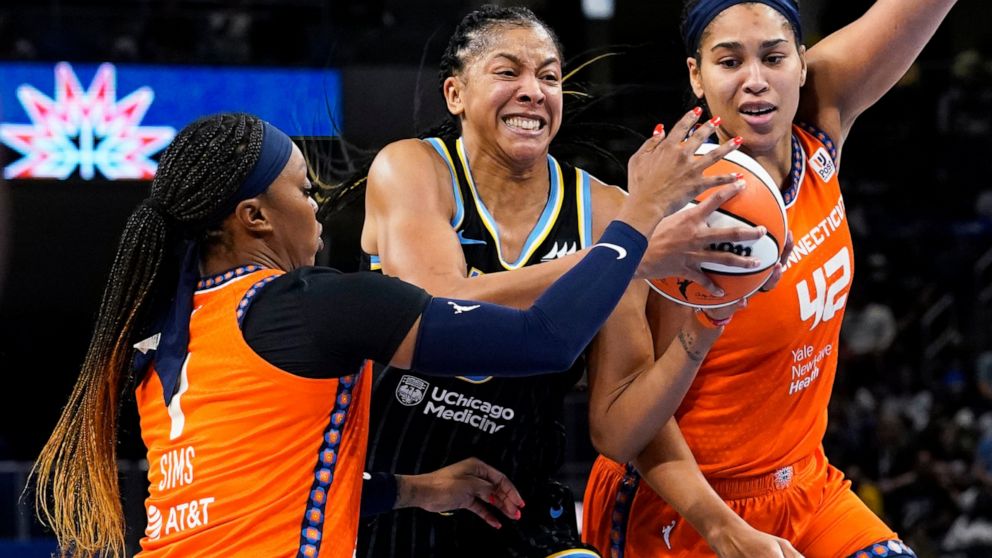 Candace Parker, Odyssey Sims, Brionna Jones