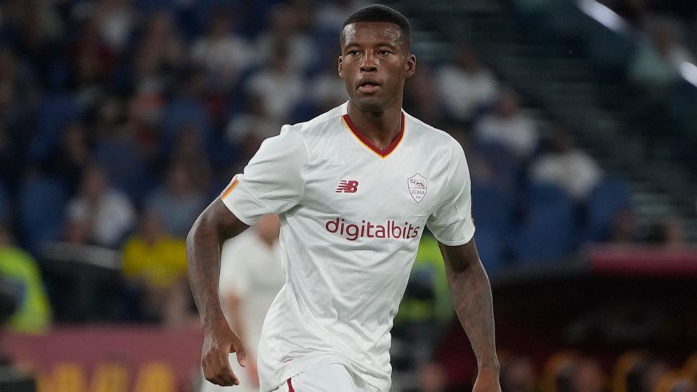 FILE - Roma's Georginio Wijnaldum plays during a friendly soccer match against Shakhtar Donetsk at Rome's Olympic Stadium, Sunday, Aug. 7, 2022. Dropped by the Netherlands because of his lack of game time at Paris Saint-Germain last season, Wijnaldum