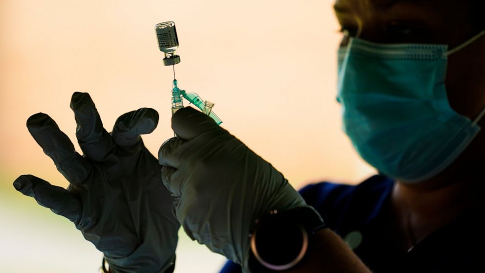 FDA strikes neutral tone ahead of vaccine booster meeting
