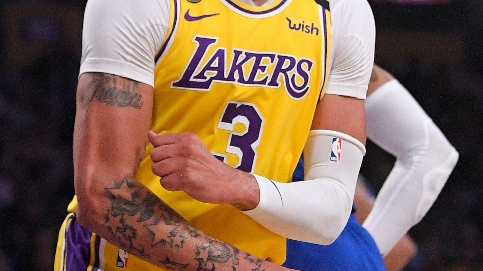 anthony davis in a lakers jersey