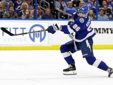 Kucherov fastest to 100 since Lemieux, Lightning beat Sabres