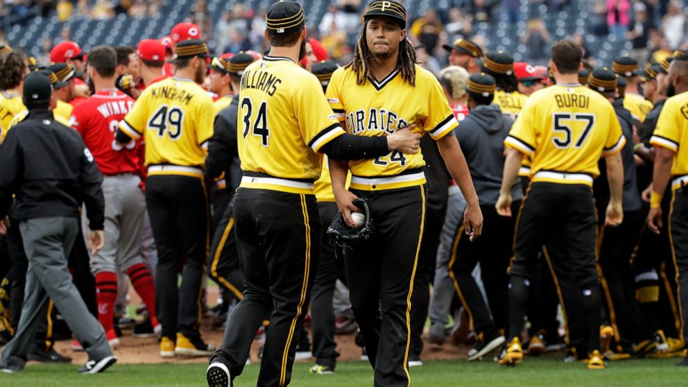 Archer Suspended For 5 Games Puig For 2 Bell For 1 Abc News