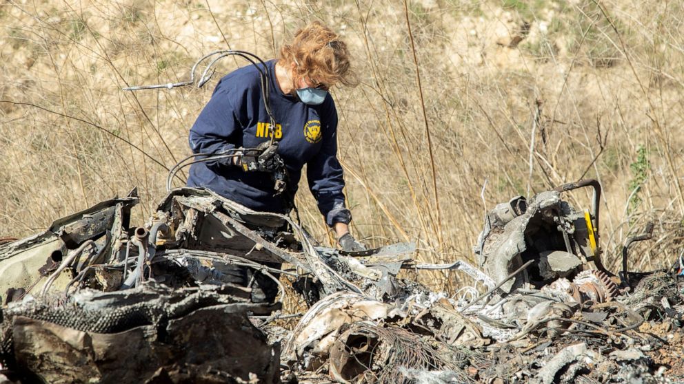 Vanessa Bryant sues LA sheriff over helicopter crash photos - ABC News