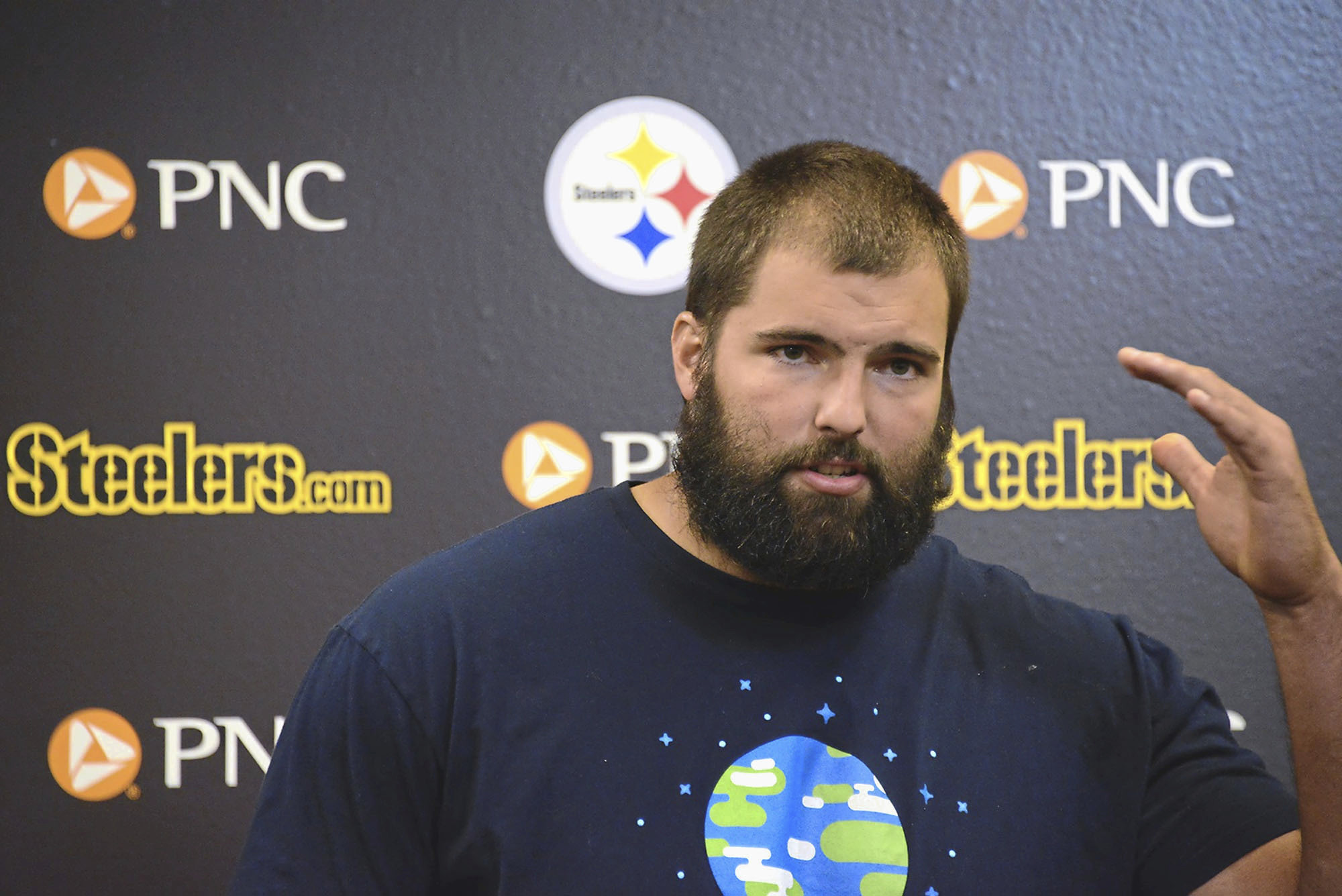 PHOTO: Pittsburgh Steelers left tackle Alejandro Villanueva speaks to reporters, Sept. 25, 2017, in Pittsburgh about the team's NFL football game the day before against the Chicago Bears. 