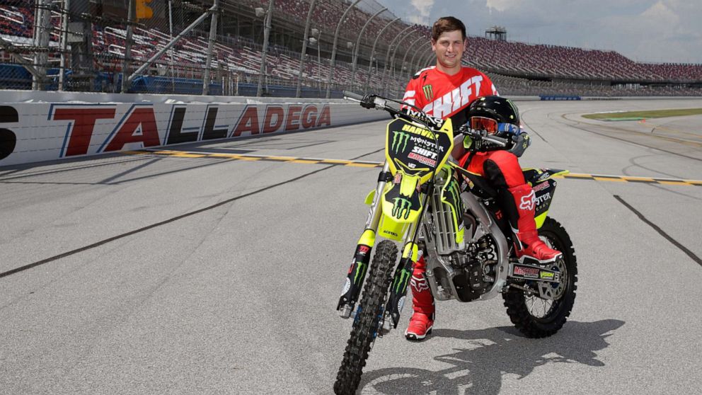 Motorcycle daredevil Alex Harvill dies in crash practicing for world record jump - The Demon's Den