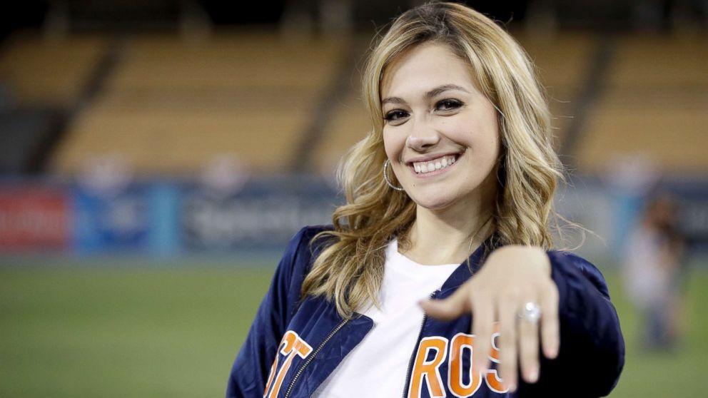 Astros' Correa asks wife to stay out of salons until season ends