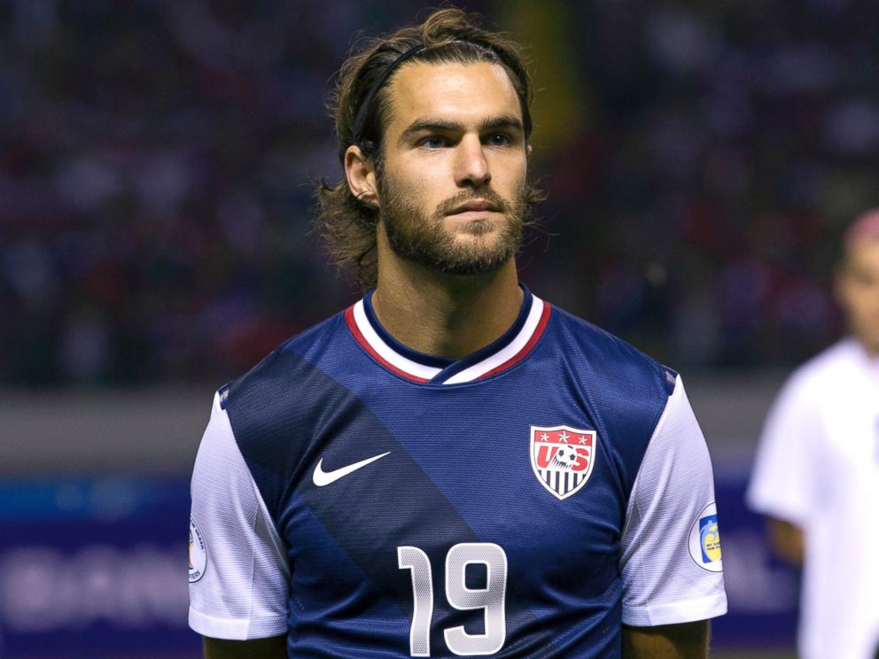 PHOTO: United States Graham Zusi prepares for a World Cup qualifying soccer match against Costa Rica in San Jose, Costa Rica, Friday, Sept. 6, 2013.