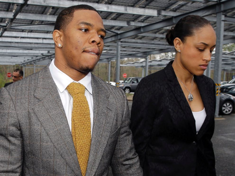 PHOTO: Ray Rice holds hands with his wife, Janay Palmer, as they arrive at Atlantic County Criminal Courthouse in Mays Landing, N.J. on May 1, 2014.