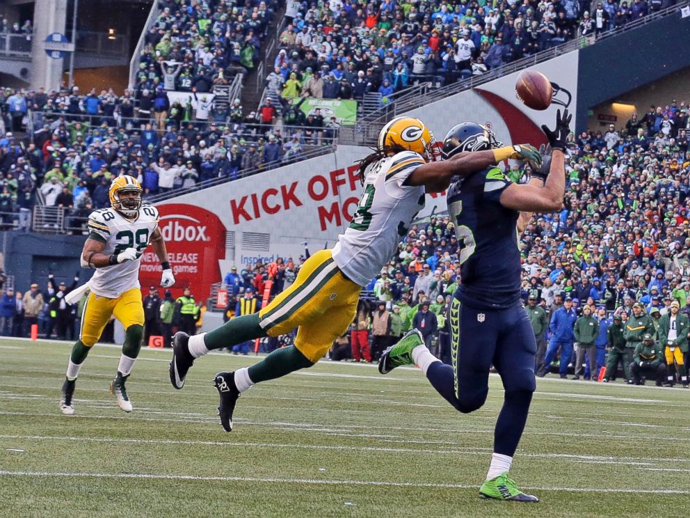 PHOTO: Seattle Seahawks' Jermaine Kearse catches the game winning touchdown pass during overtime of the NFL football NFC Championship game against the Green Bay Packers Sunday, Jan. 18, 2015, in Seattle.