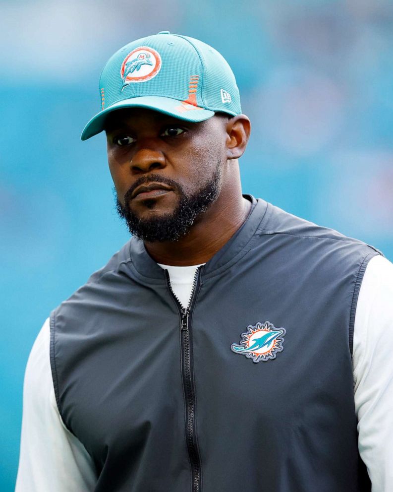 Former Miami Dolphins coach Brian Flores sues NFL for alleged racial  discrimination - ABC News