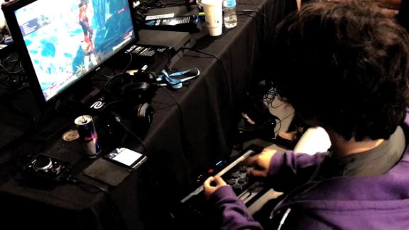 Watch How Daigo Warms Up For Street Fighter Abc News