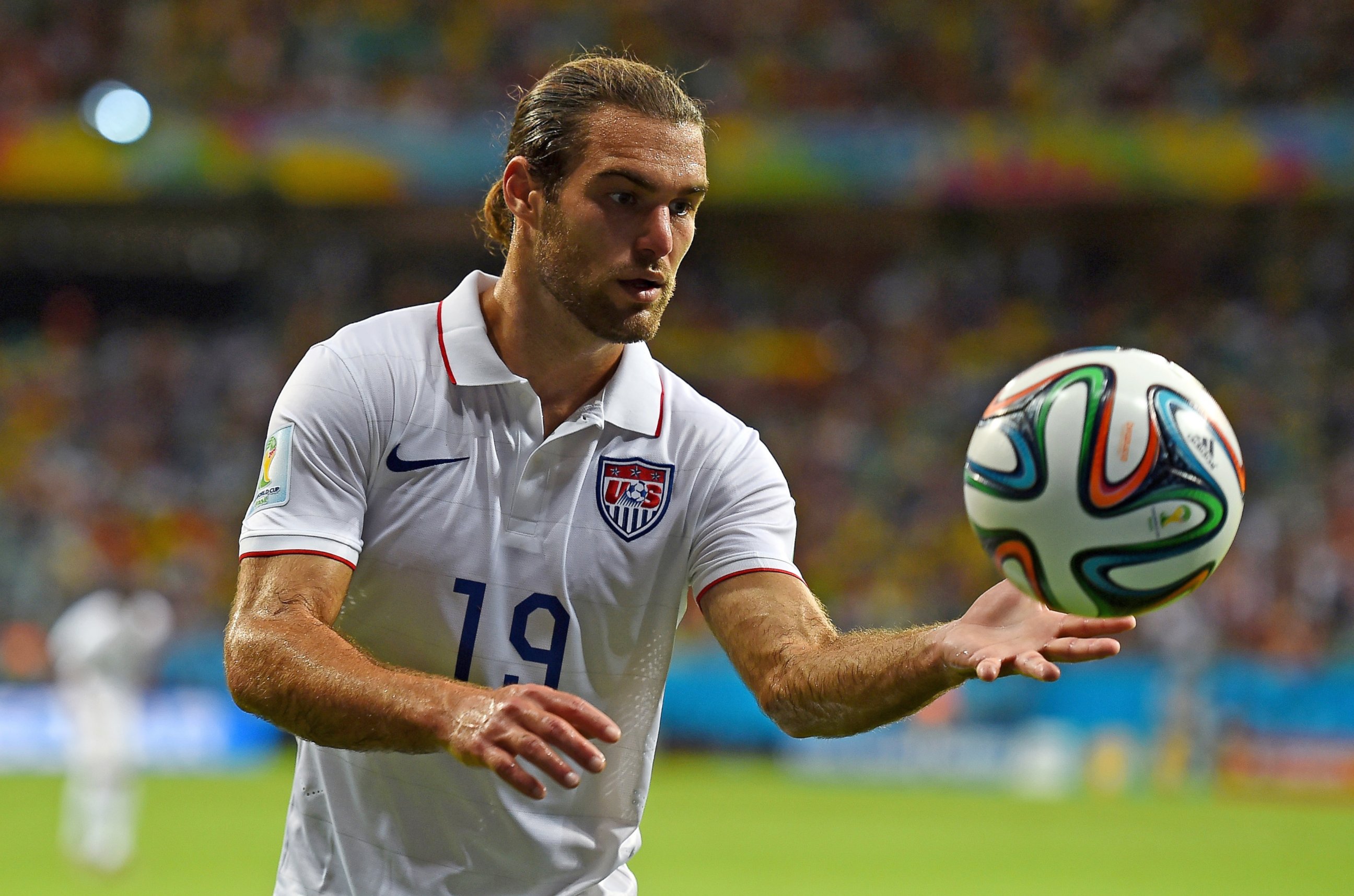 PHOTO: Graham Zusi of the United States controls the ball during World Cup match between Belgium and the United States on July 1, 2014 in Salvador, Brazil.