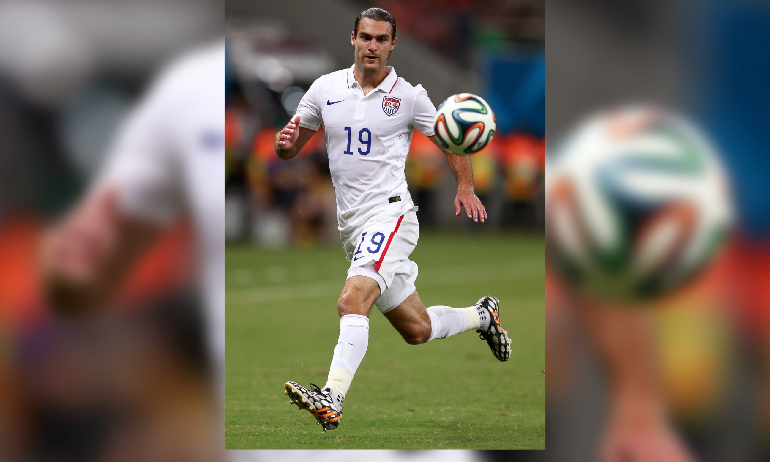 PHOTO: Graham Zusi of the United States controls the ball World Cup match between the United States and Portugal on June 22, 2014 in Manaus, Brazil.