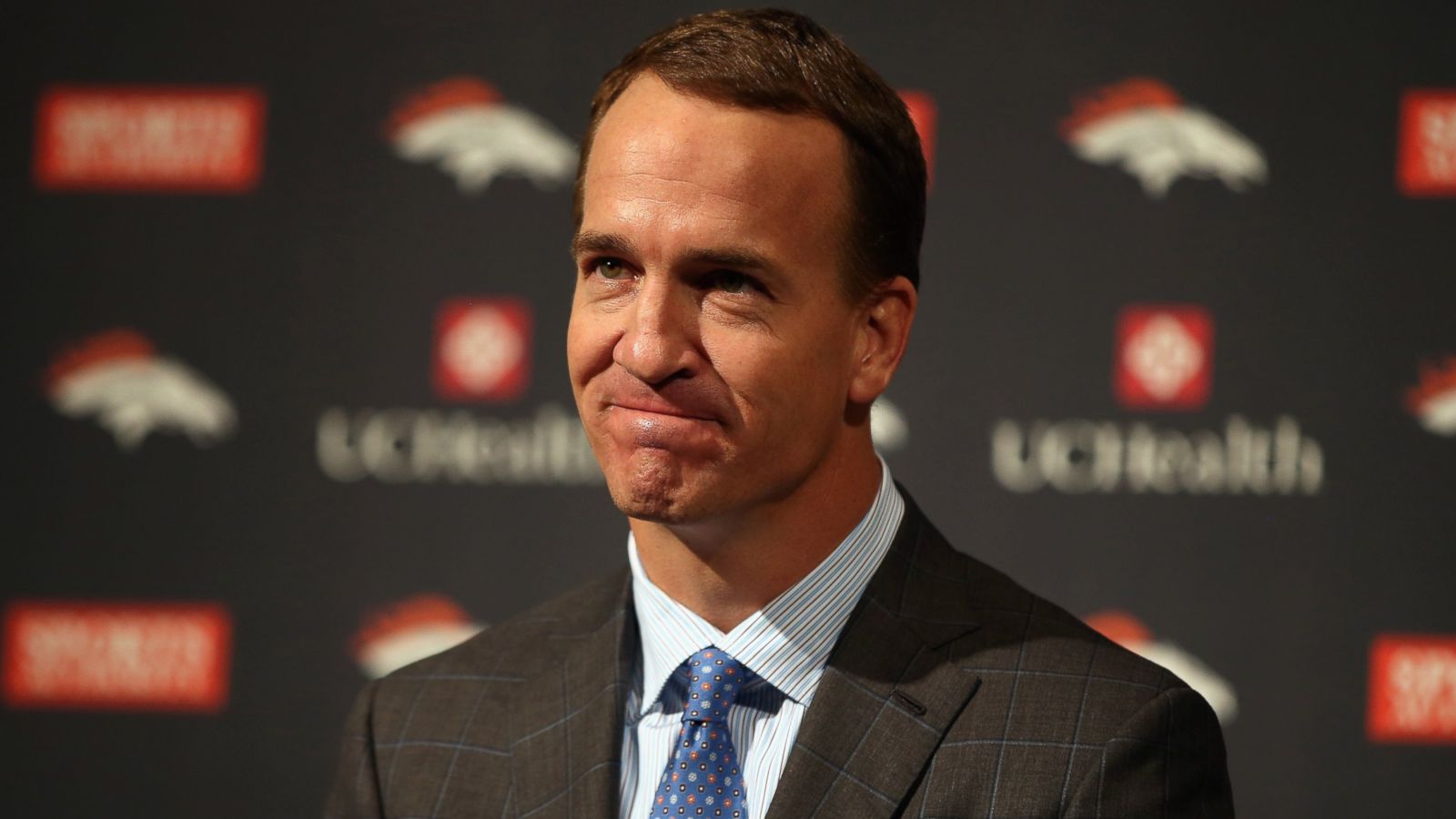 Peyton Manning Calls End of Football Career 'Just the Beginning' in  Emotional Retirement Speech - ABC News