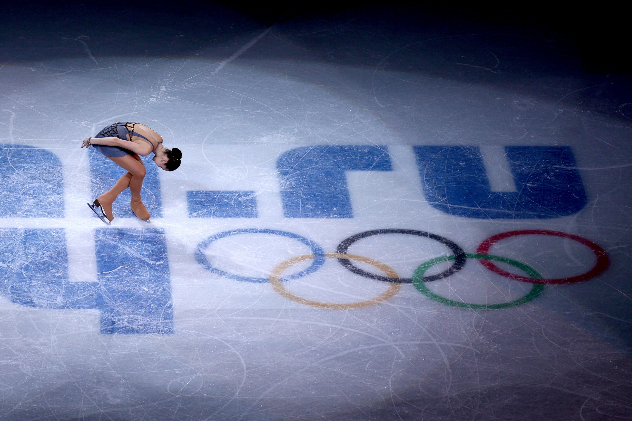 adelina sotnikova closing ceremony