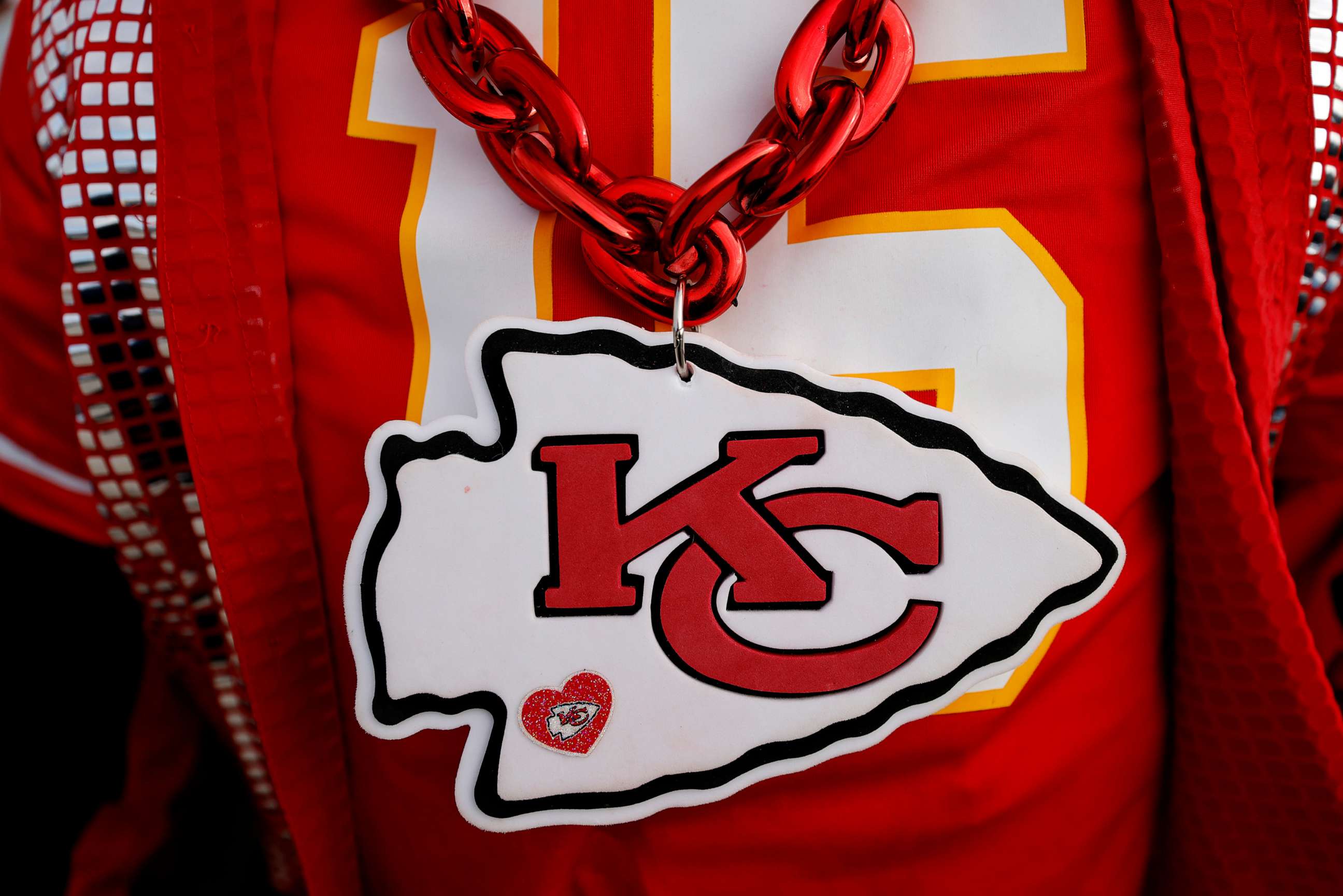 PHOTO: A detailed view of the Kansas City Chiefs logo on a fan prior to the AFC Championship Game against the Cincinnati Bengals at GEHA Field at Arrowhead Stadium on Jan. 29, 2023 in Kansas City, Mo.