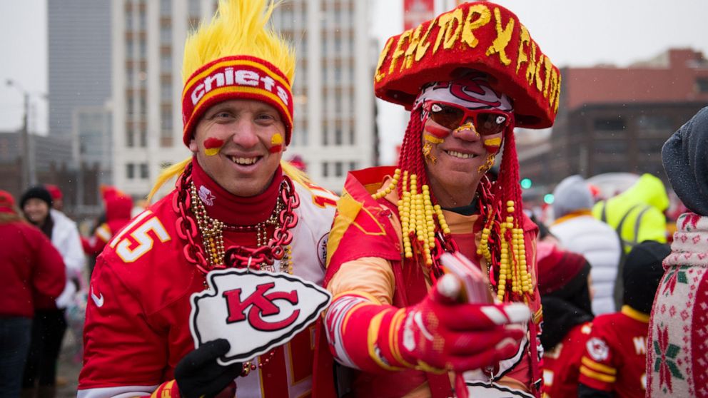 Chiefs Super Bowl parade: KCK company in charge of confetti