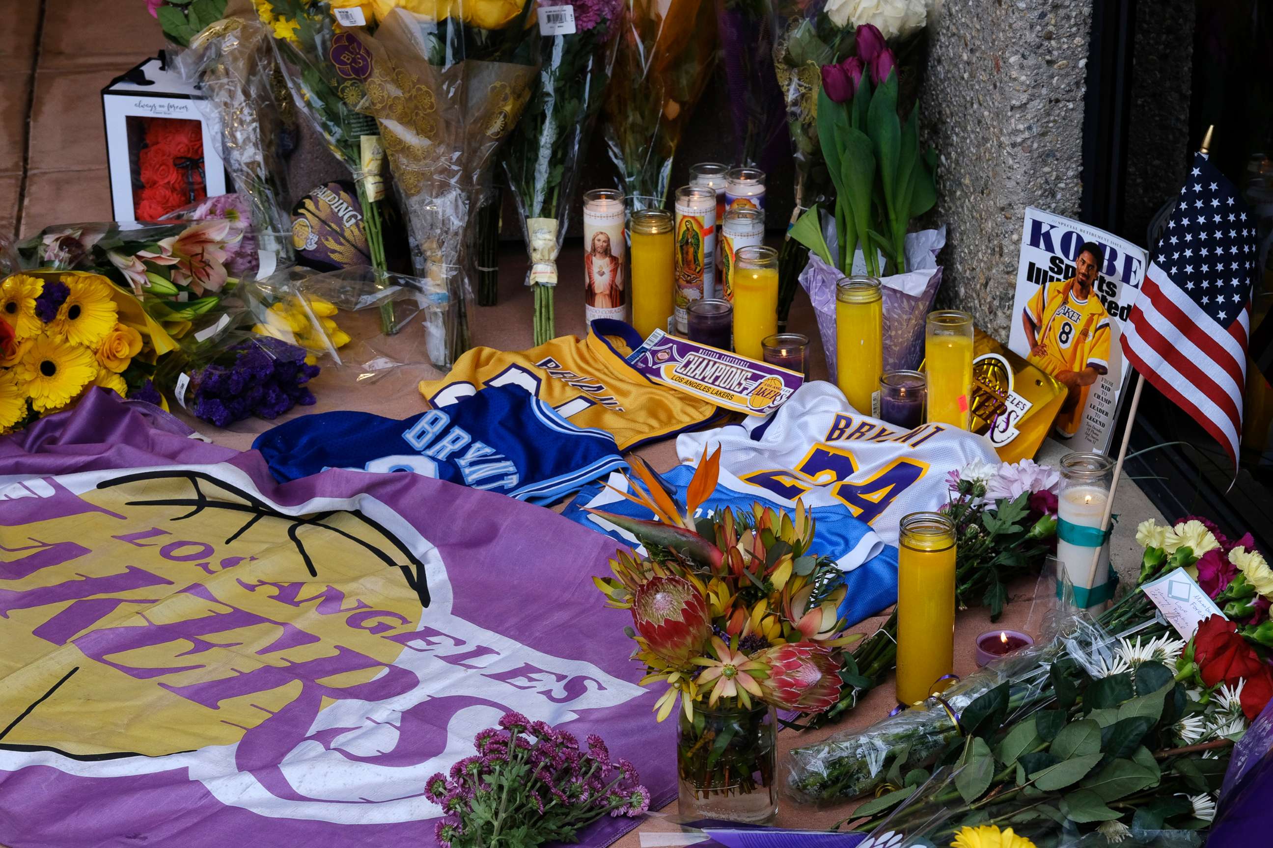PHOTO: A memorial for NBA star Kobe Bryant is seen at the entrance of the Mamba Sports Academy in Thousand Oaks, Calif., Jan. 26, 2020.