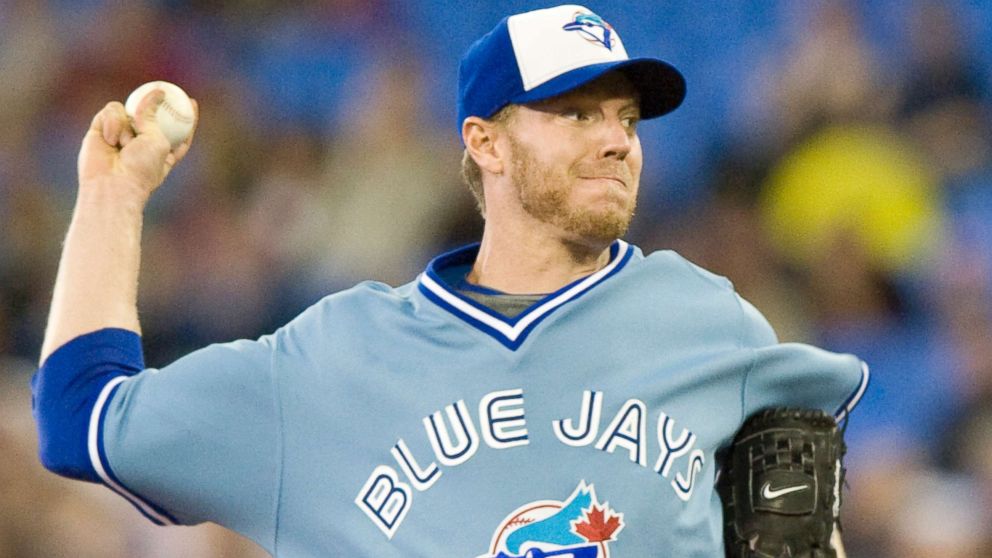 PHOTO: Blue Jays pitcher Roy Halladay pitches during a game between Toronto Blue Jays and Kansas City Royals, May 23, 2008.