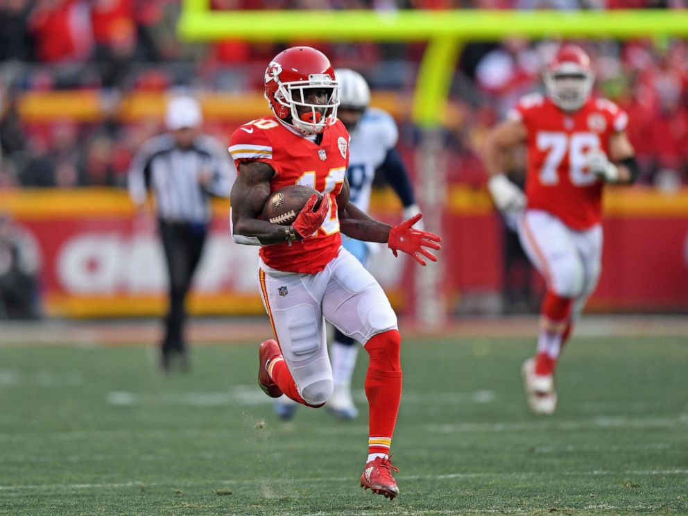 Tyreek Hill avoids suspension, allowed to return to Kansas City Chiefs after abuse investigation