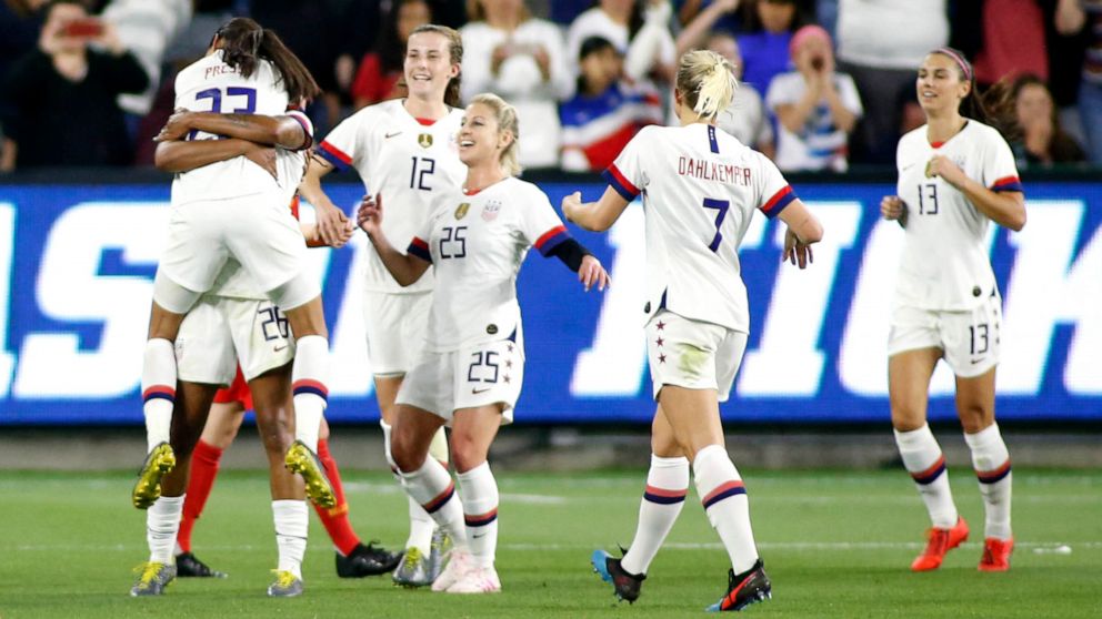 Us Women S Soccer Team A Viral Lie About The Uswnt Was Amplified By Right Wing Media It Wasn T