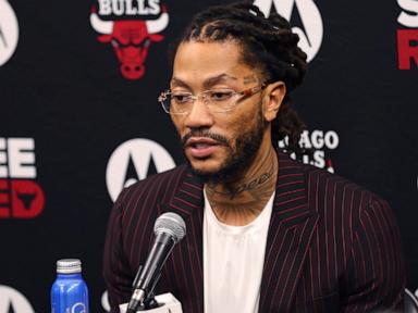 Chicago Bulls plan to retire Derrick Rose's jersey next season