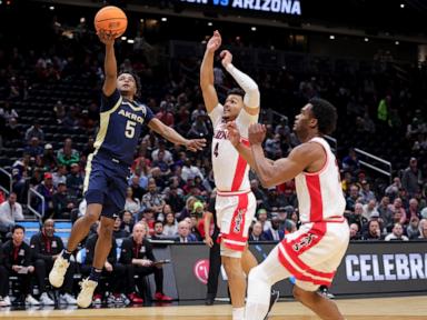 Arizona overwhelms Akron with 3s and dunks in 93-65 March Madness victory