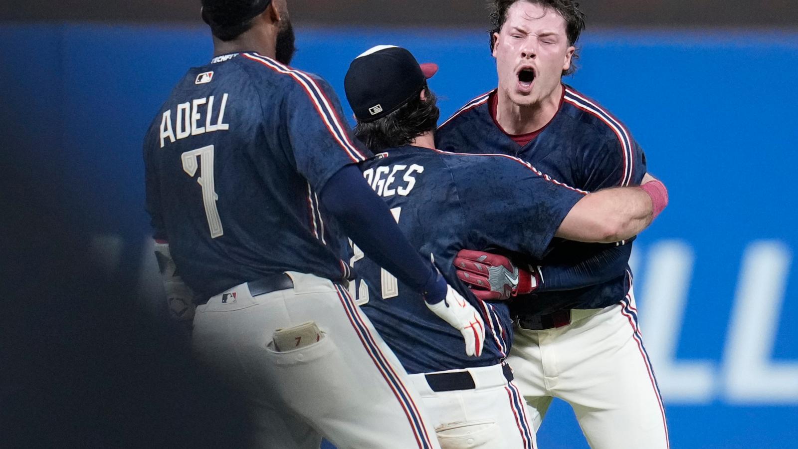 Bazzana singles home winning run in 10th inning as Guardians top Tigers 4-3 to sweep doubleheader