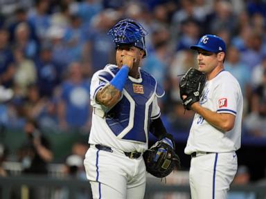 Royals catcher Salvador Perez wins MLB's Clemente Award for philanthropy