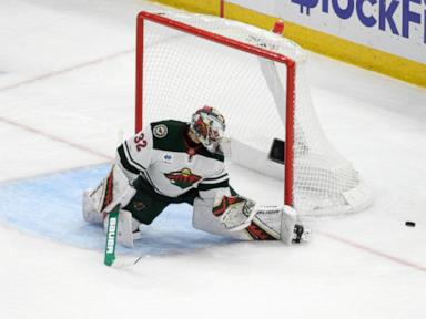 Kurashev's OT goal lifts Blackhawks over Wild 2-1