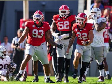 Beck passes for 459 yards and 3 TDs as No. 5 Georgia holds off Van Buren, Mississippi State 41-31