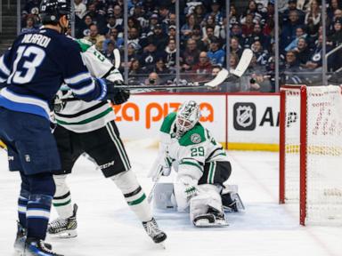 Kyle Connor scores 2 goals and adds an assist as Jets beat Stars 4-1