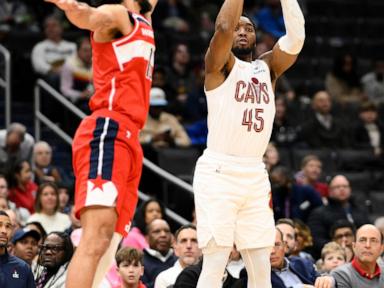 Mitchell and Mobley help Cavaliers pull away from Wizards, 134-124