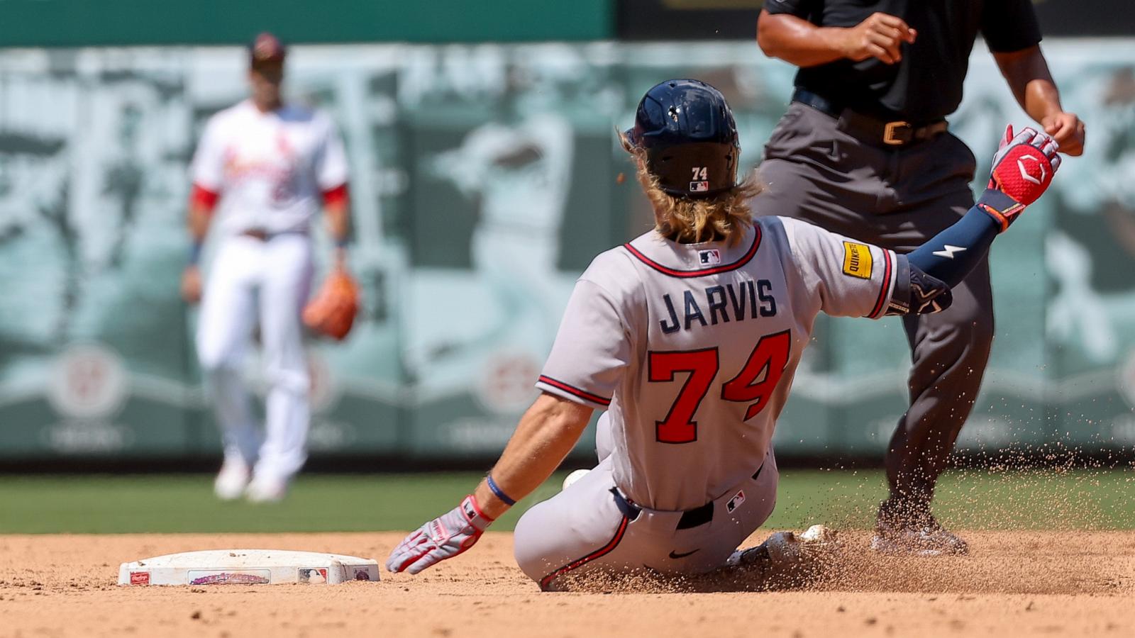 Albies' Double, Wild Throw Give Braves 4-3 Win Over Cards