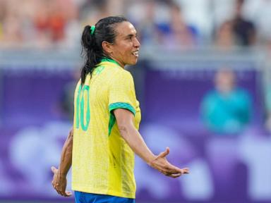 Spain tops group at the Olympics, Brazil's Marta sent off in last major tournament