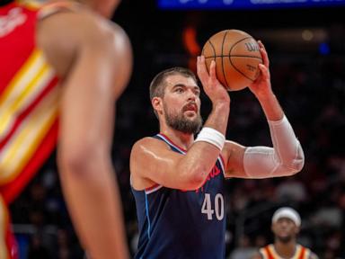 Harden, Leonard each score 25 points as Clippers ride lopsided 3rd quarter to 121-97 win over Hawks