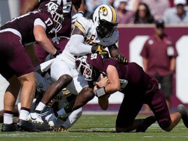 Moss scores 3 TDs as No. 25 Texas A&M gives No. 9 Missouri its first loss in 41-10 rout