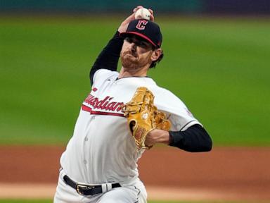 Former Cy Young winner Shane Bieber returning to Cleveland Guardians on 1-year deal, AP source says