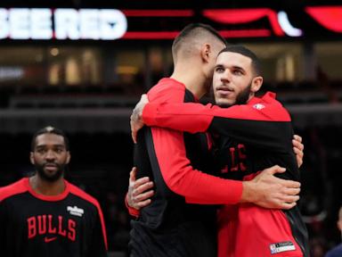 Lonzo Ball makes long-awaited return from knee injuries, scores 10 in Bulls' preseason game