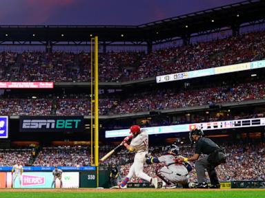 Castellanos lifts Phillies over Braves 3-2 in 11 innings to increase NL East lead to 7 games