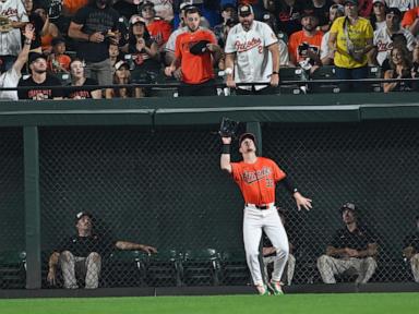 Bello takes no-hitter into 6th inning as Red Sox beat Orioles 5-1