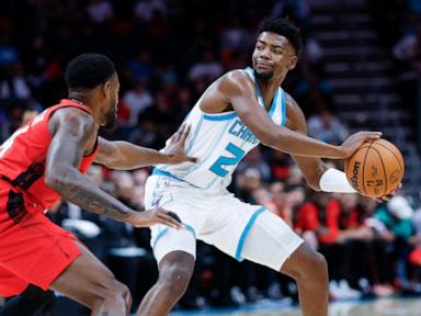 Tyler Herro scores 27 points as the Heat hold off a late comeback try by the Hornets