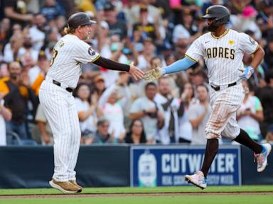 White Sox lose 119th game to tie the AL record as the Padres win 6-2 behind 3 home runs