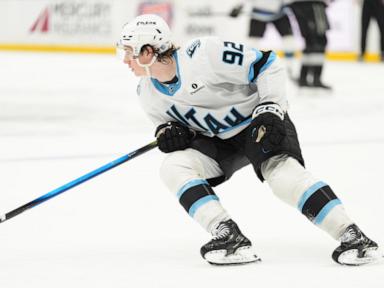 Cooley scores twice in the Mammoth's 6-2 victory over the Kraken