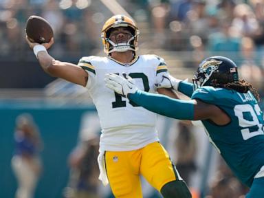 Packers QB Jordan Love leaves game at Jaguars with a left groin injury