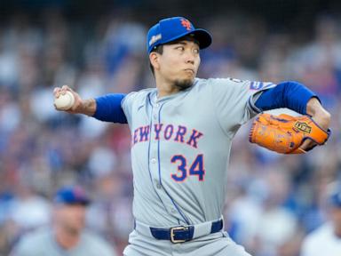 Mets' Kodai Senga struggles with control, knocked out in 2nd inning by Dodgers in NLCS opener