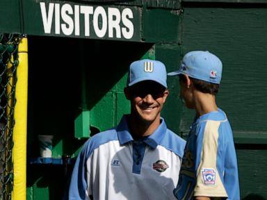 Cody Bellinger experienced World Series title with dad Clay at old Yankee Stadium