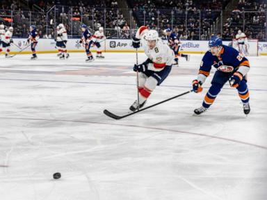 Islanders come back with a 4-goal third period to beat the Panthers 4-2