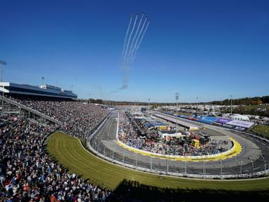 Blaney gets shot at back-to-back NASCAR titles after controversial finish at Martinsville Speedway