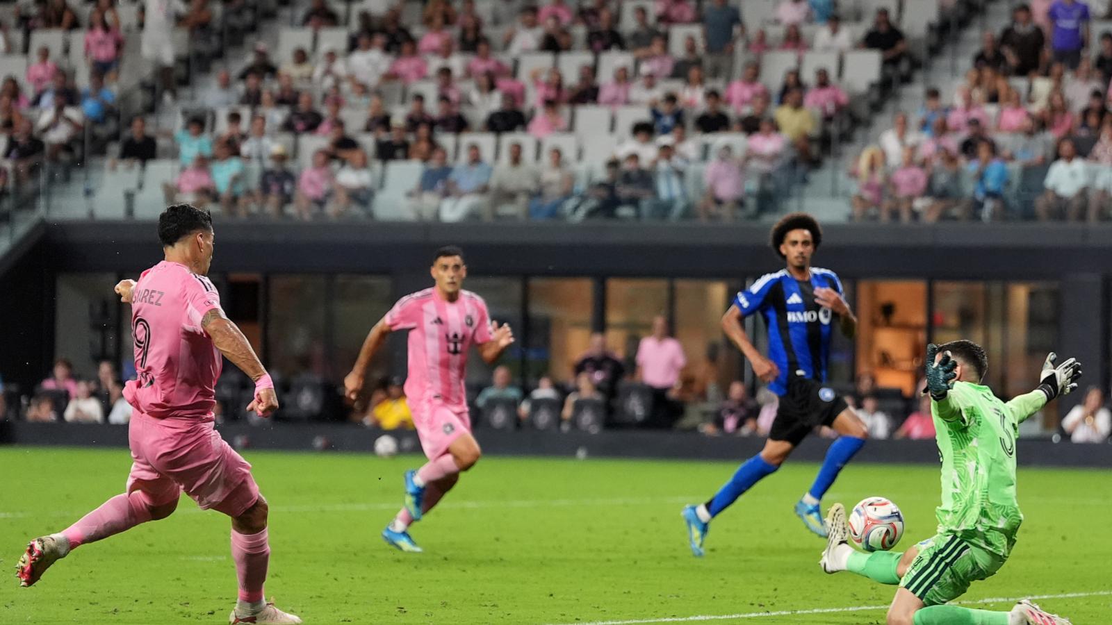Lionel Messi scores 4 goals, adds assist to lead Inter Miami to 7-1 romp over Montreal